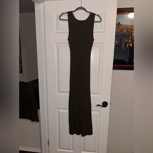 Good American Olive Maxi Dress size M NWOT scroll for pic of actual color!